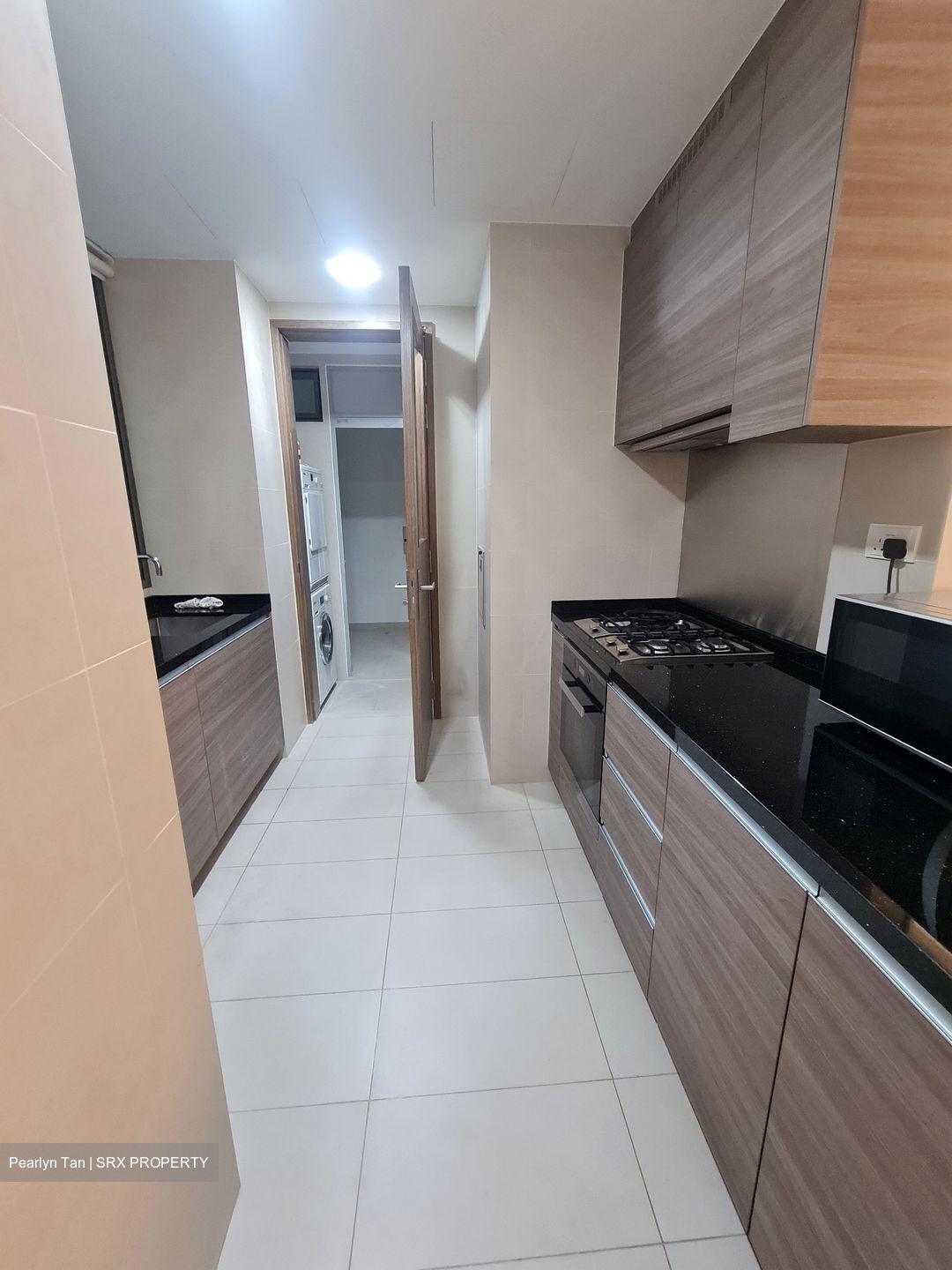 8 Saint Thomas (D9), Condominium #615516801